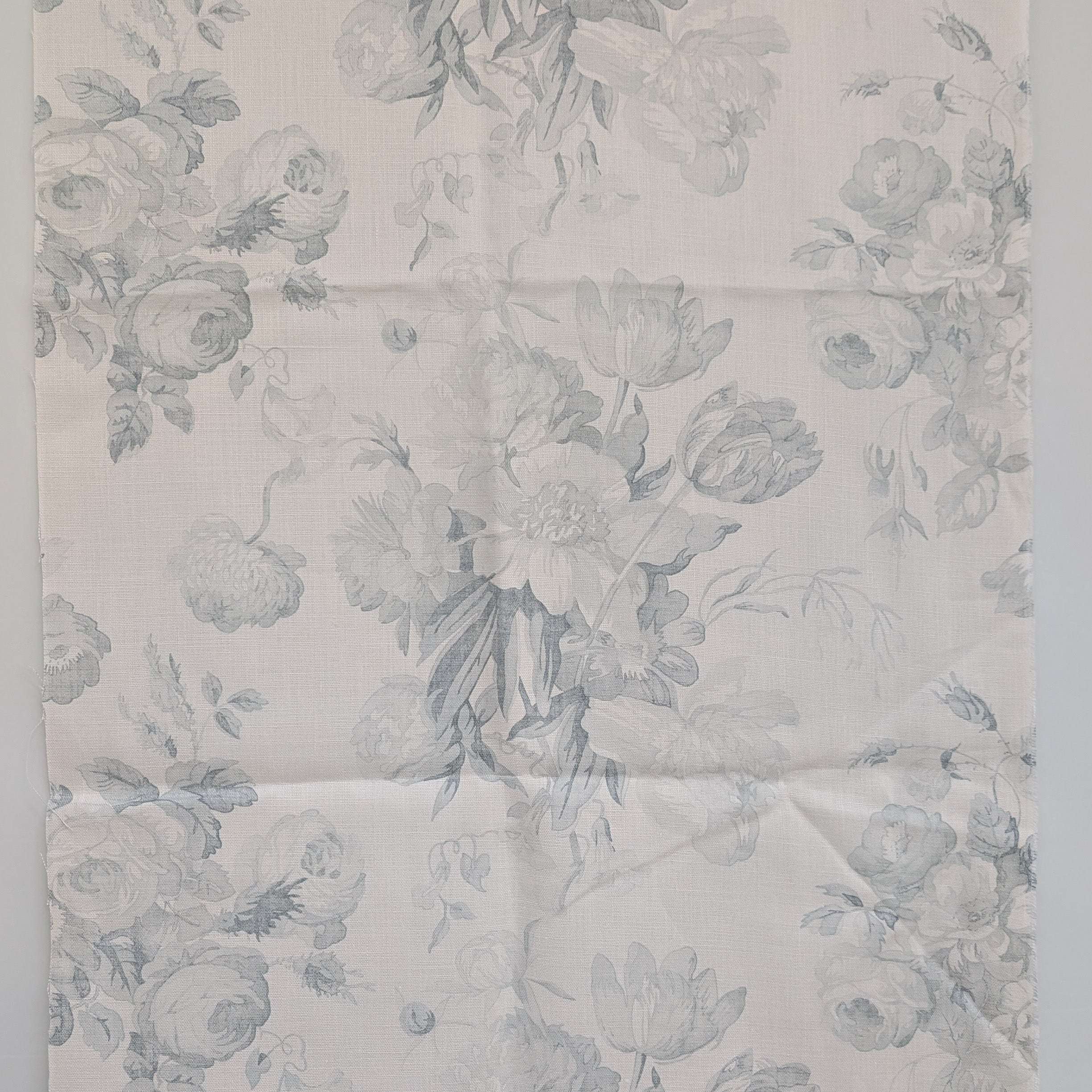 Absolutely Fabrics 'Blue Floral' Remnants