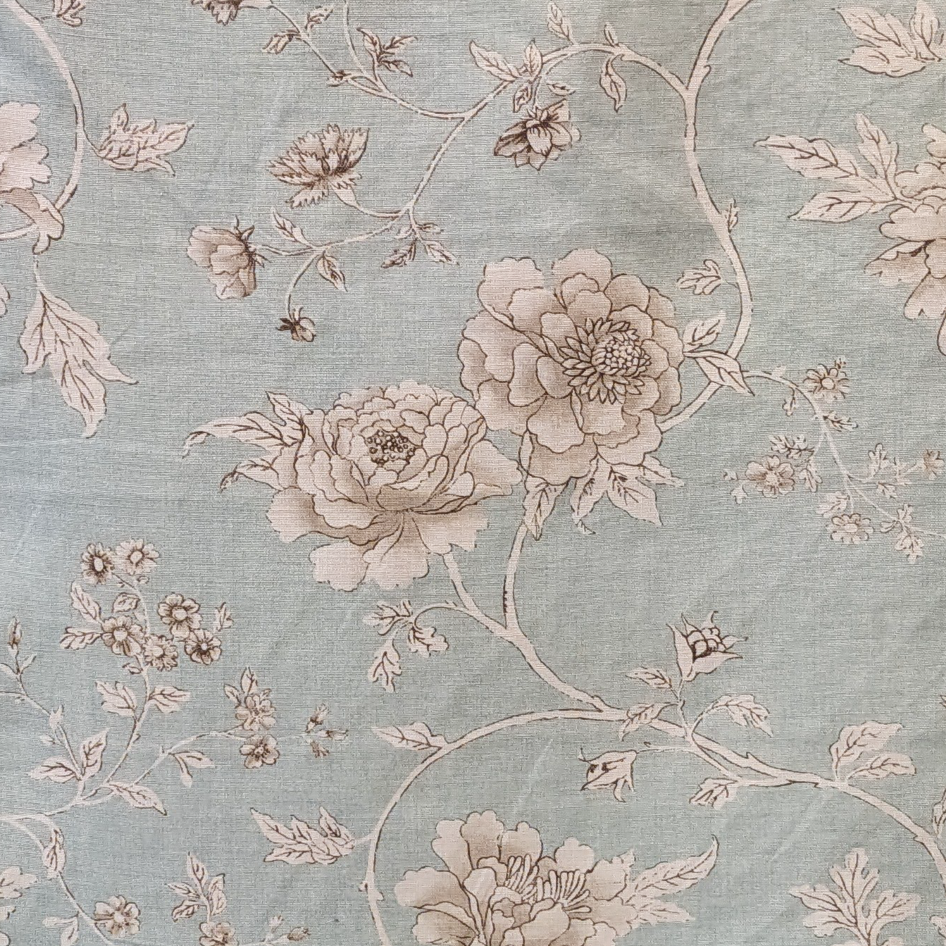 Nina Campbell ‘Bovary’ Duckegg