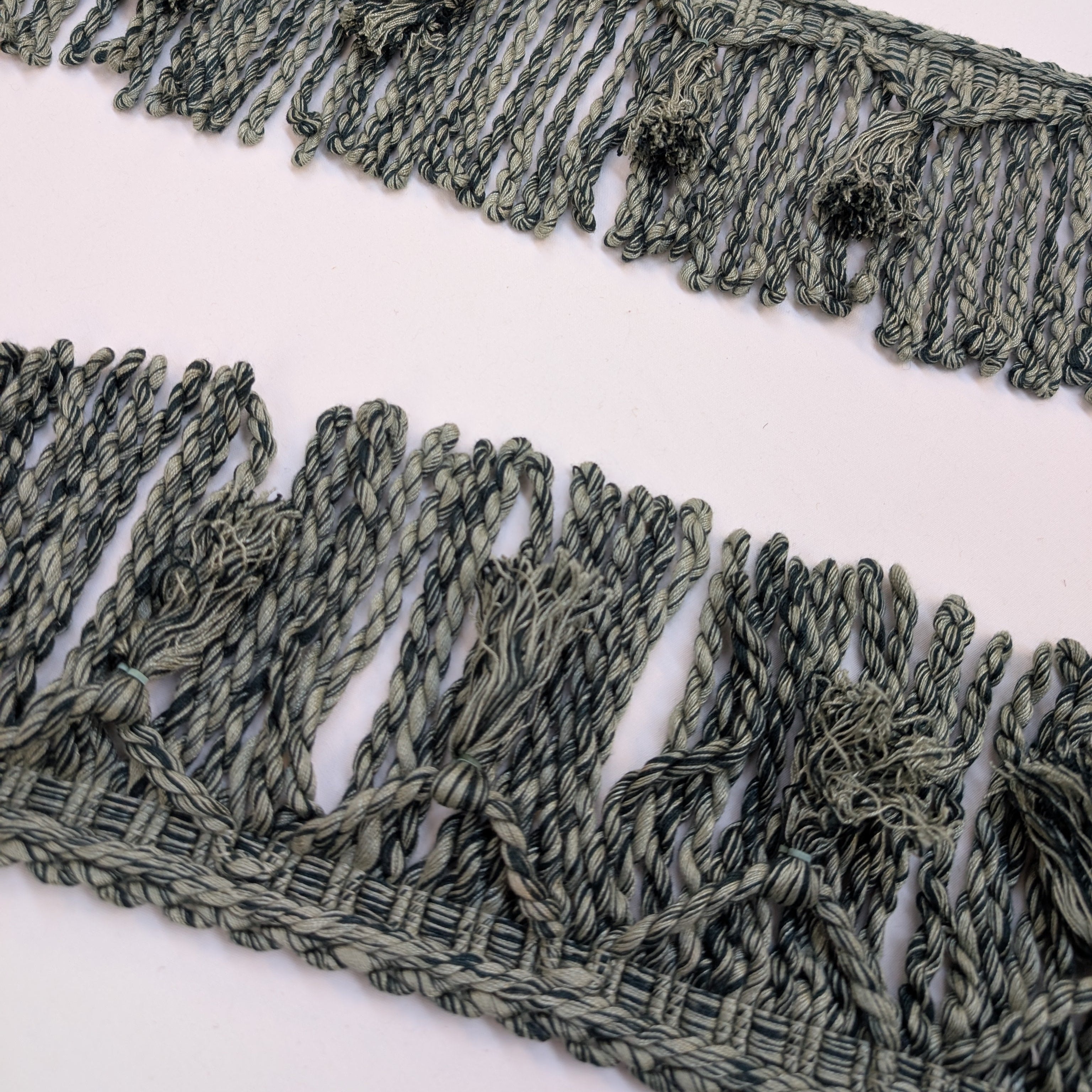 Absolutely Fabrics ‘Long Fringe’ Green