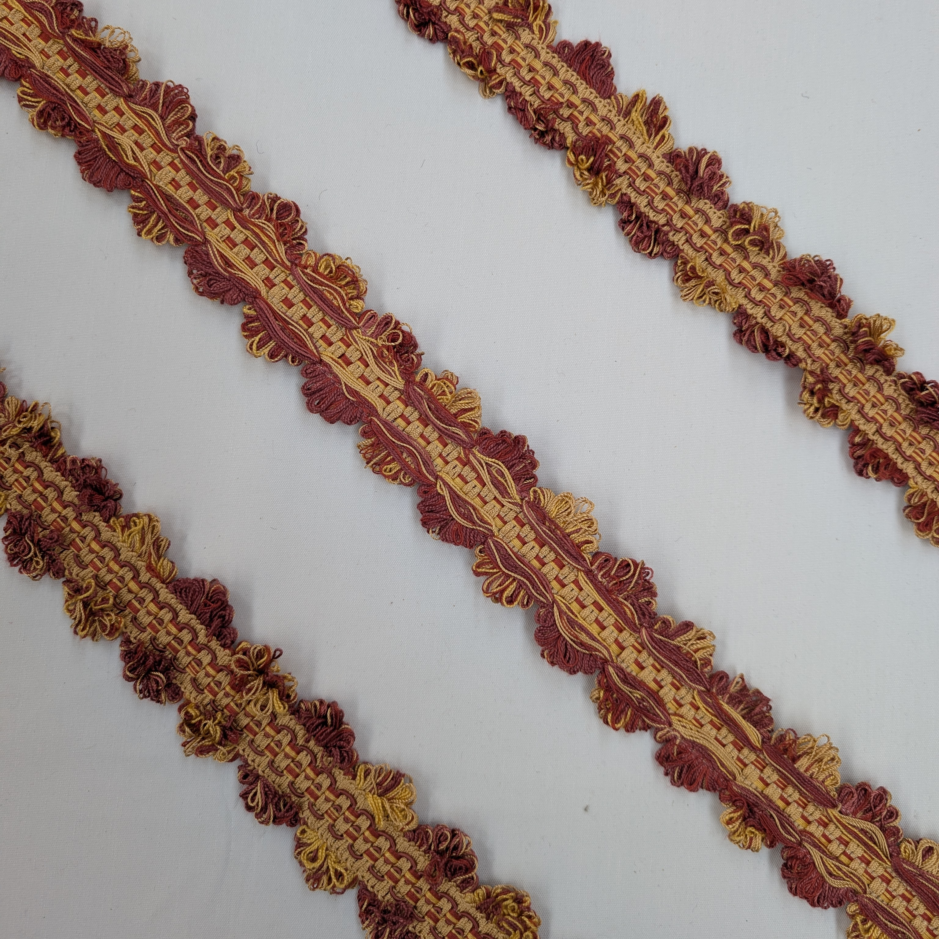 Absolutely Fabrics ‘Frilled Trim’ Red & Gold