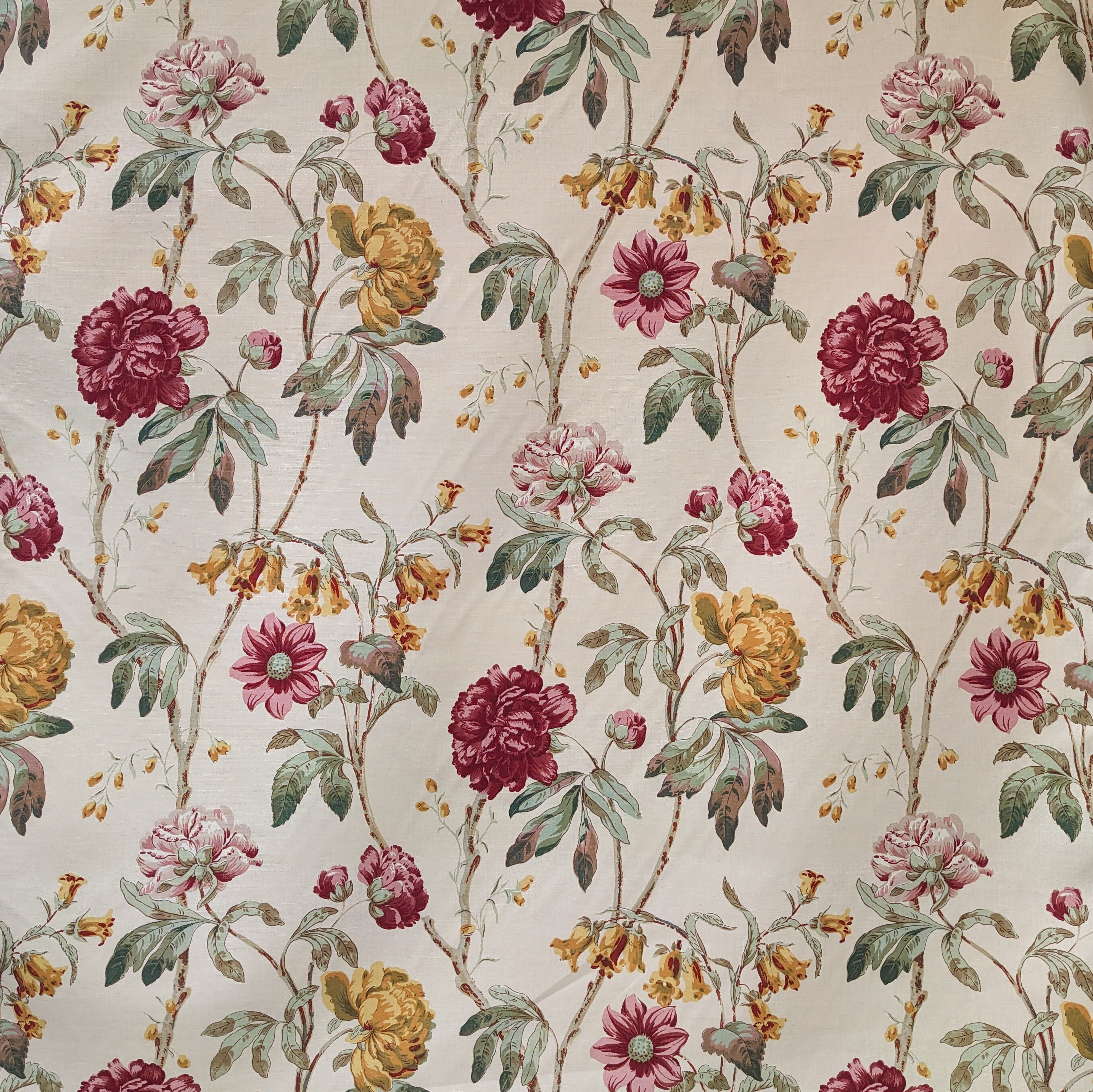 Colefax & Fowler ‘Peony’ Rasberry