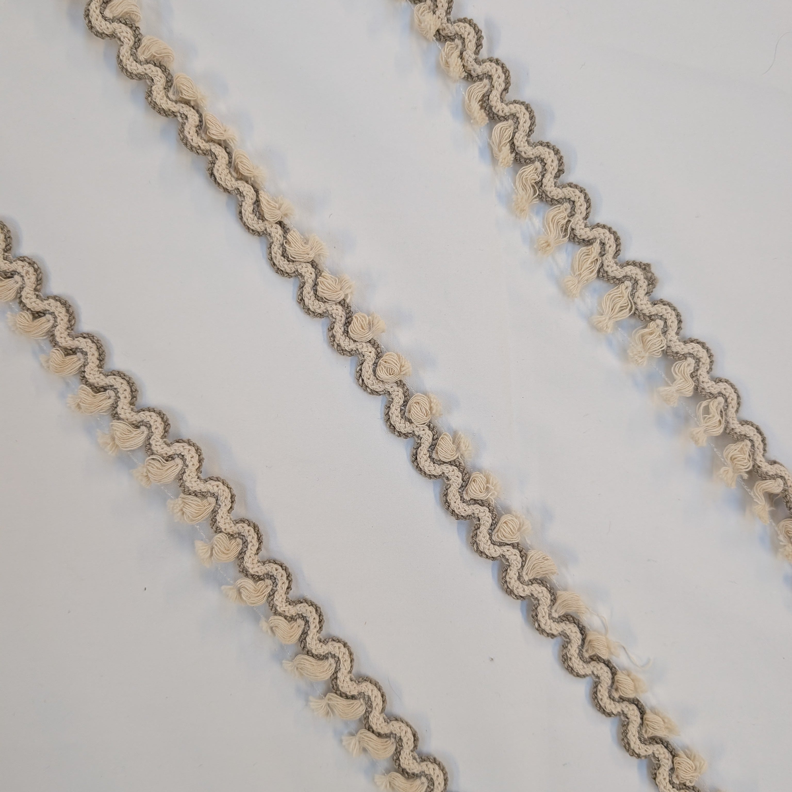 Absolutely Fabrics ‘Scroll Tassel' Taupe