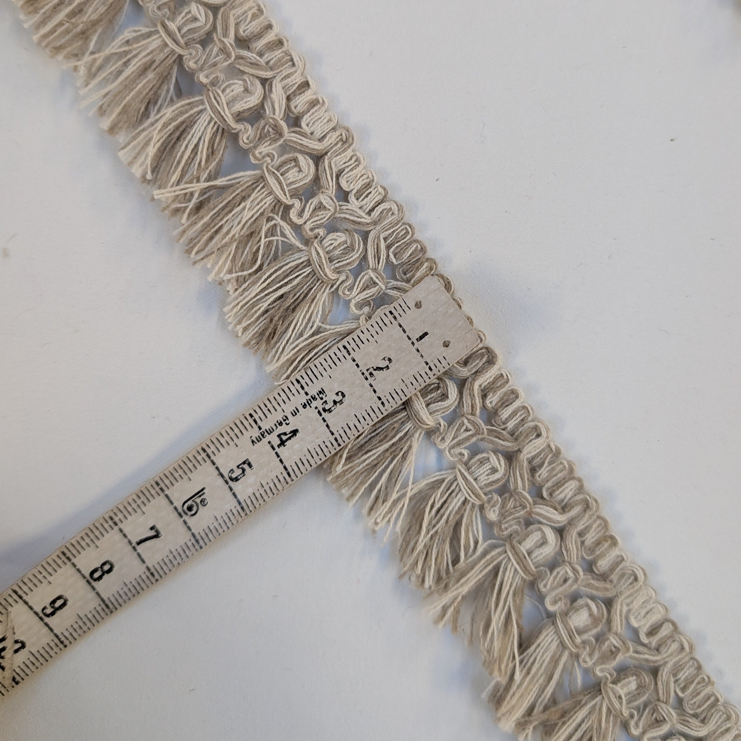 Absolutely Fabrics ‘Small Tassel Trim' Natural