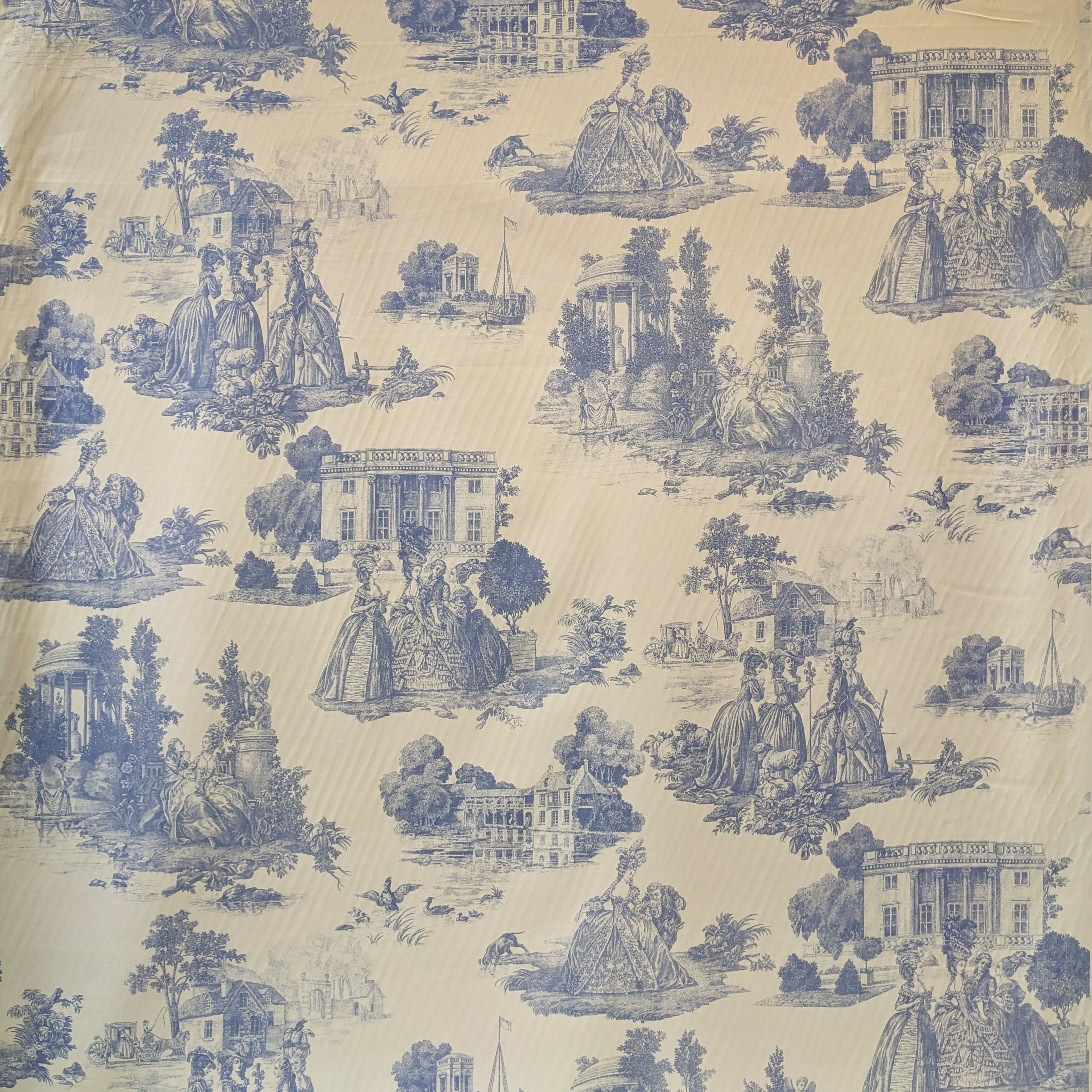 Christopher Muller ‘Trion’ Cotton in Blue