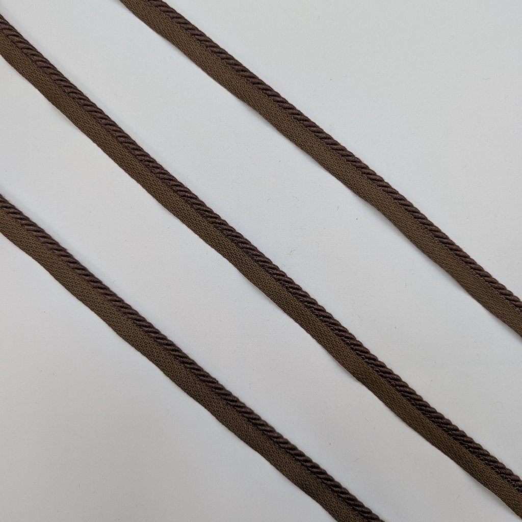 Brown flanged cord